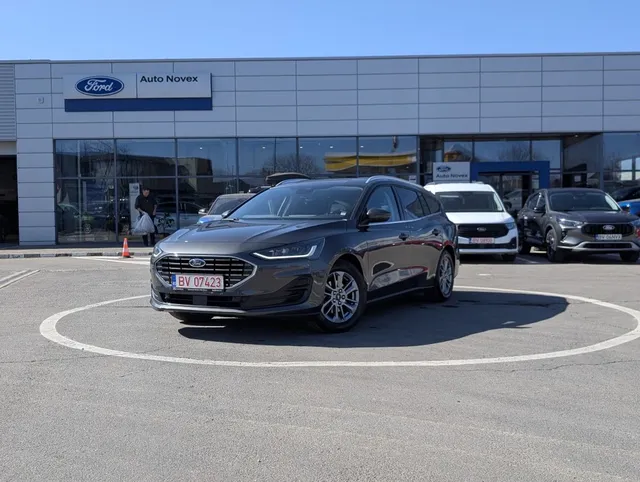 FORD FOCUS