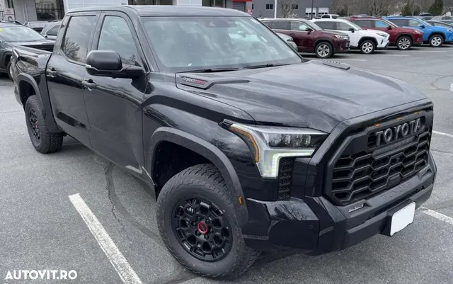 TOYOTA TUNDRA