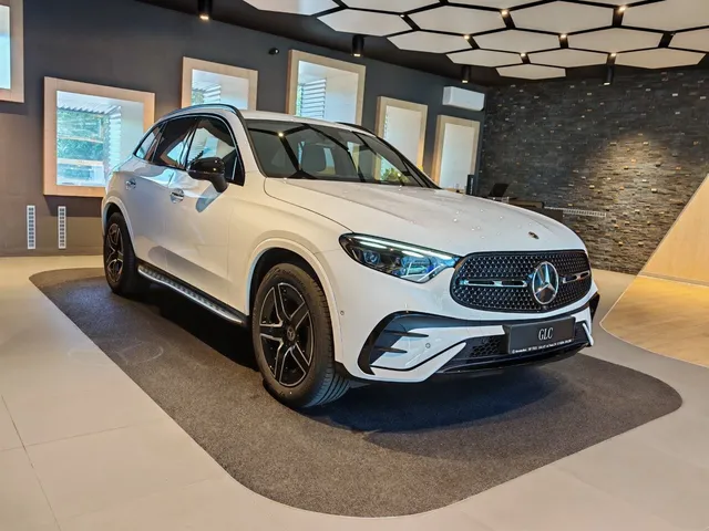 MERCEDES-BENZ GLC
