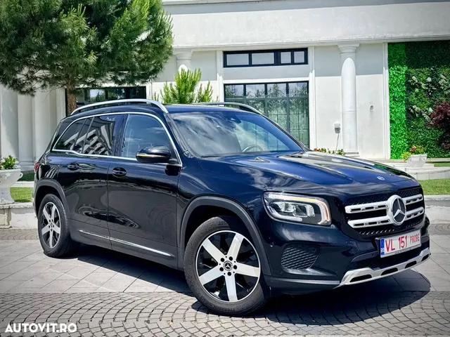 MERCEDES-BENZ GLB