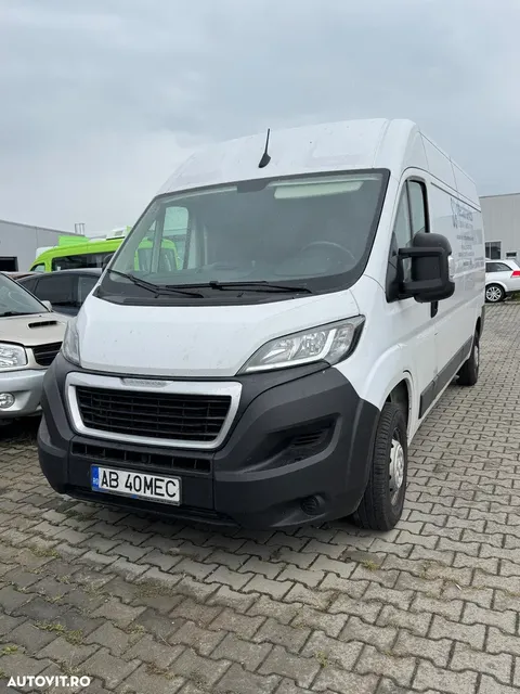 PEUGEOT BOXER