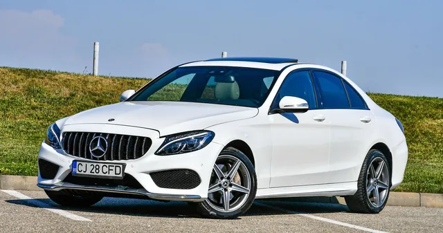 MERCEDES-BENZ C CLASS