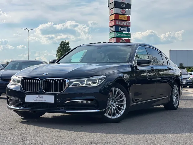 BMW 7 SERIES