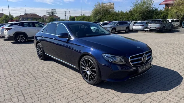 MERCEDES-BENZ E CLASS