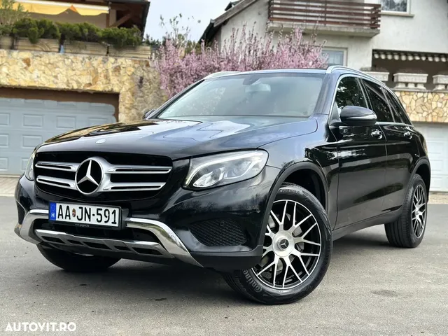 MERCEDES-BENZ GLC