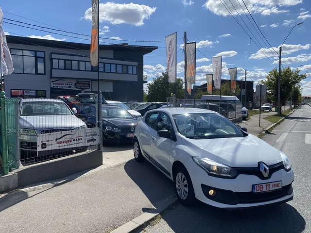 RENAULT MEGANE