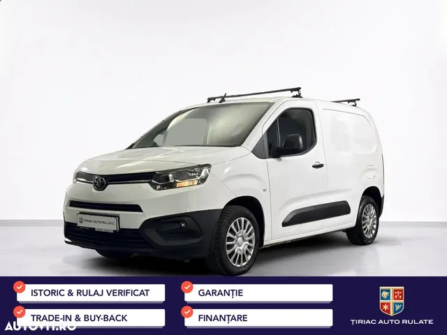 TOYOTA PROACE