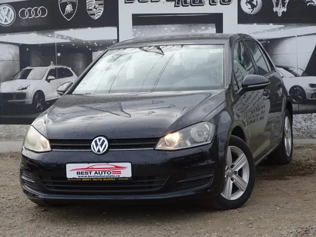 VOLKSWAGEN GOLF
