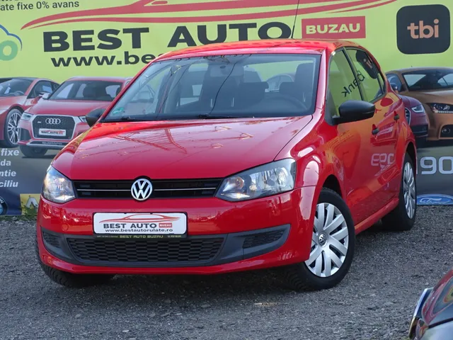 VOLKSWAGEN POLO