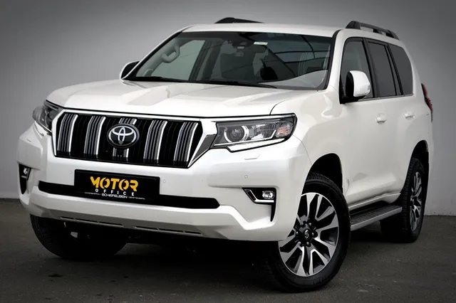 TOYOTA LAND CRUISER