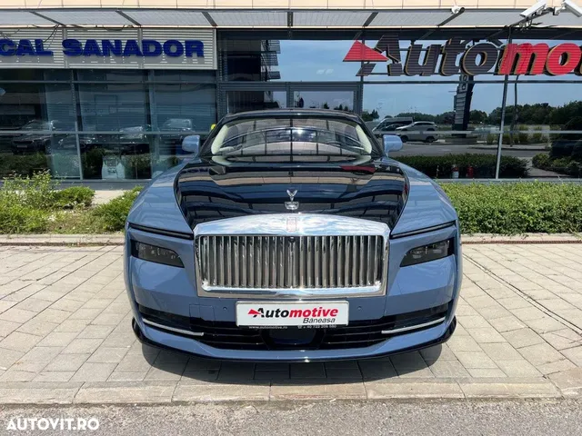 ROLLS-ROYCE SPECTRE
