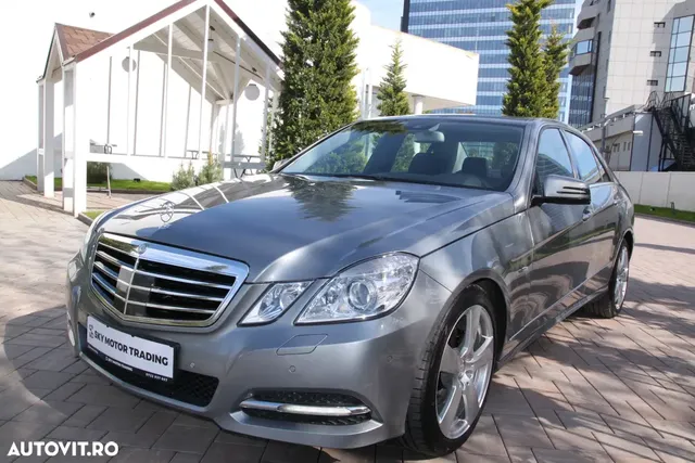 MERCEDES-BENZ E CLASS