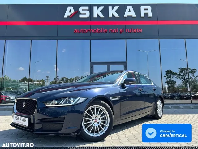 JAGUAR XE