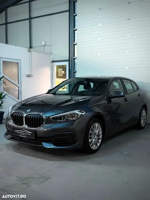 BMW 1 SERIES
