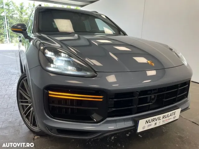 PORSCHE CAYENNE