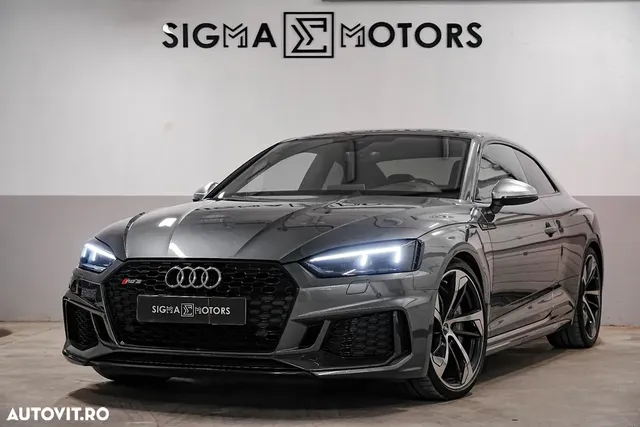 AUDI RS5