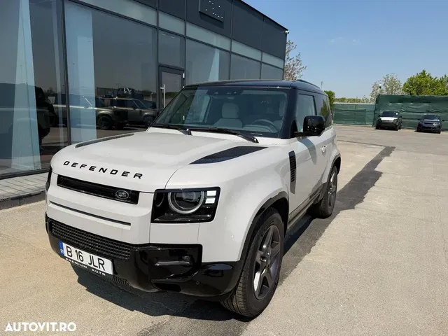 LAND ROVER DEFENDER
