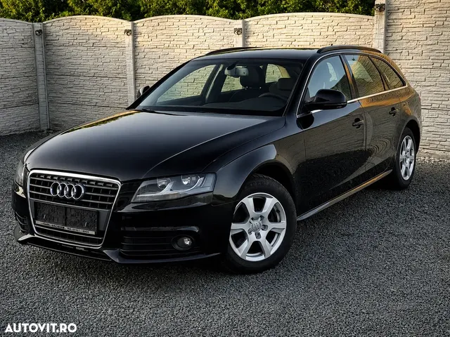 AUDI A4 AVANT