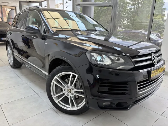 VOLKSWAGEN TOUAREG