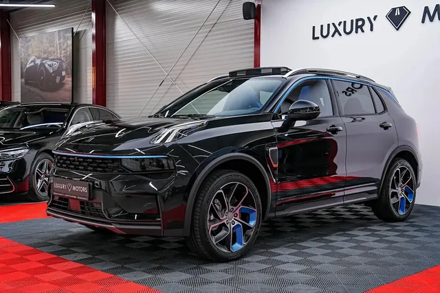 LYNK & CO 01