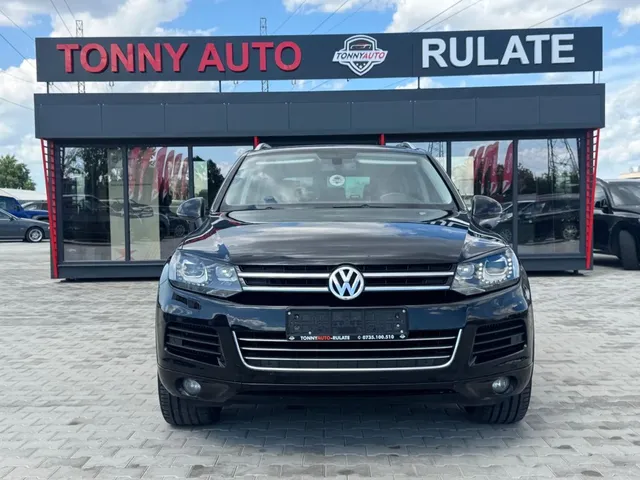 VOLKSWAGEN TOUAREG