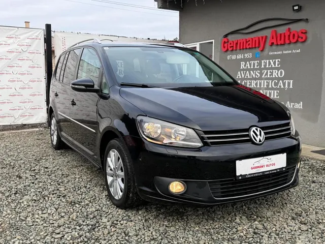 VOLKSWAGEN TOURAN