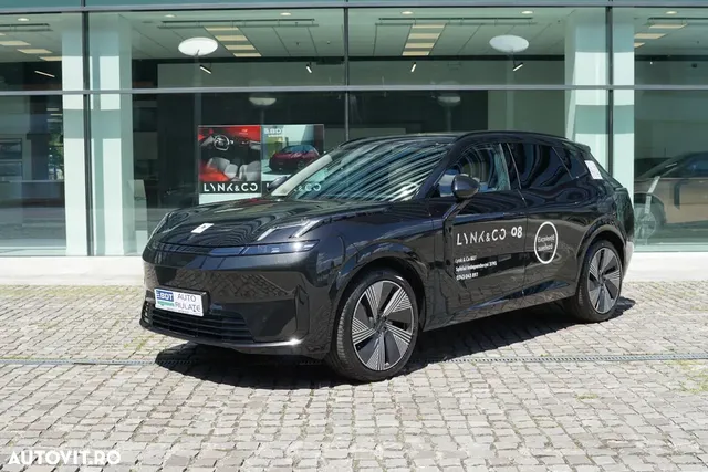 LYNK & CO 08