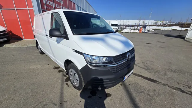 VOLKSWAGEN TRANSPORTER