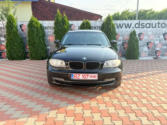 BMW 1 SERIES