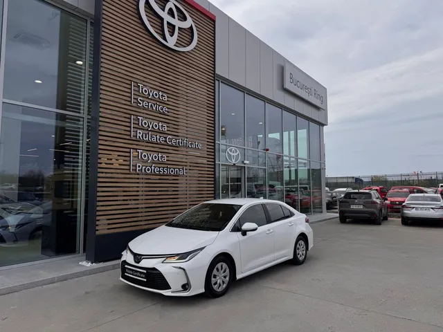 TOYOTA COROLLA