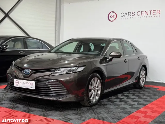 TOYOTA CAMRY