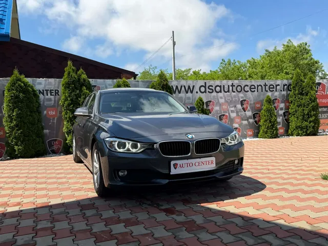BMW 3 SERIES