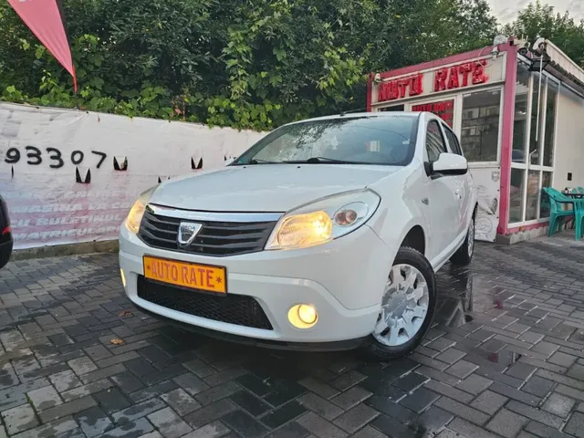 DACIA SANDERO