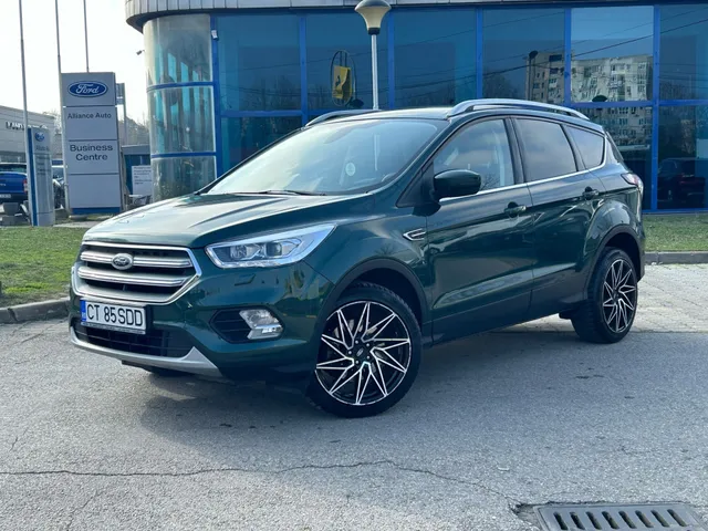 FORD KUGA