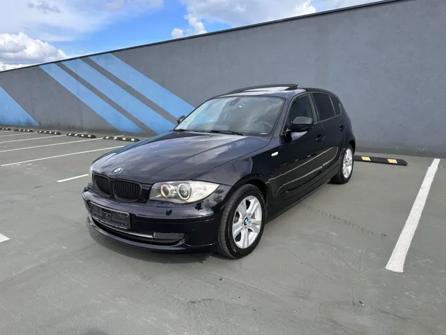 BMW 1 SERIES