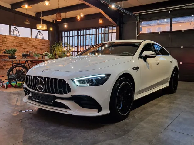 MERCEDES-BENZ AMG GT