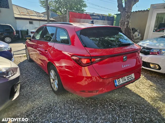 SEAT LEON