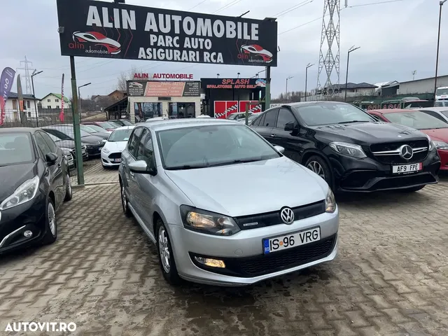 VOLKSWAGEN POLO