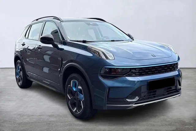 LYNK & CO 01