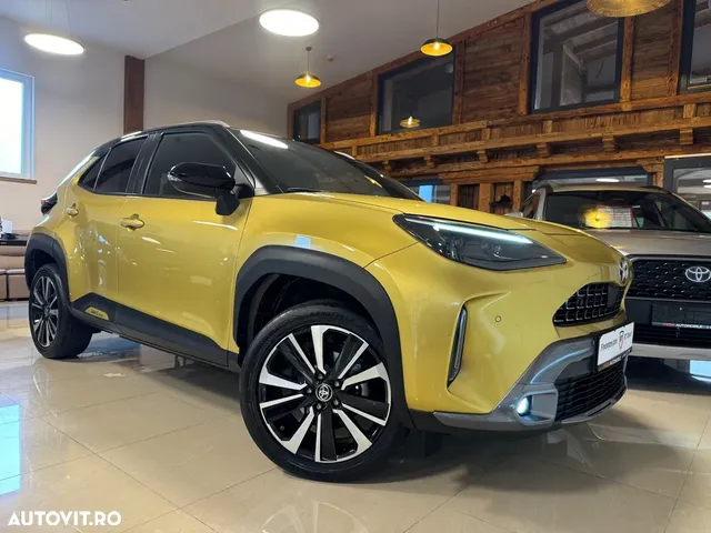 TOYOTA YARIS CROSS
