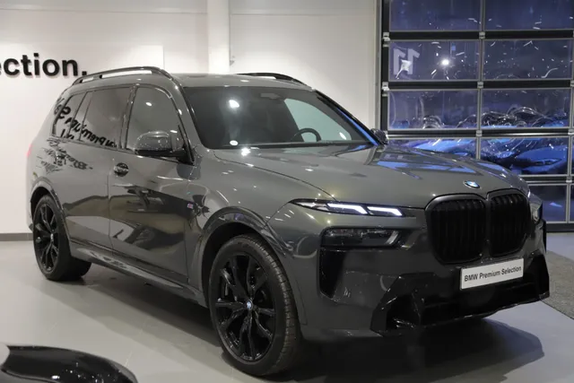 BMW X7