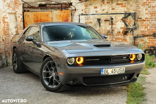 DODGE CHALLENGER