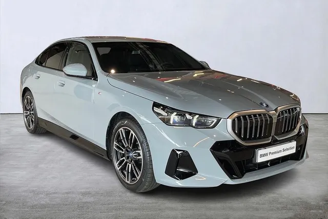 BMW 5 SERIES