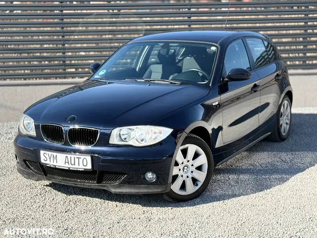 BMW 1 SERIES