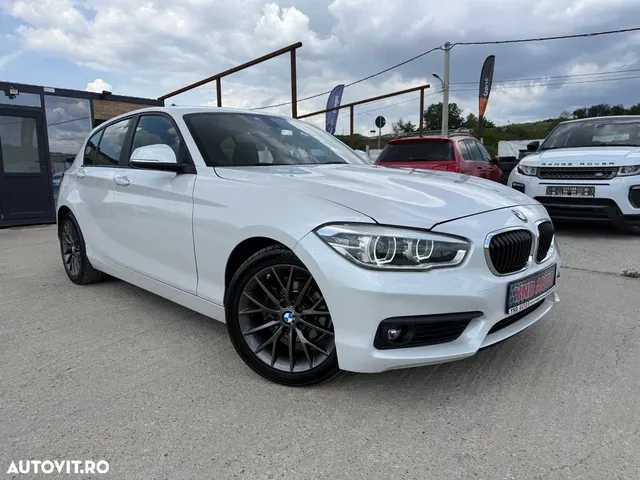 BMW 1 SERIES