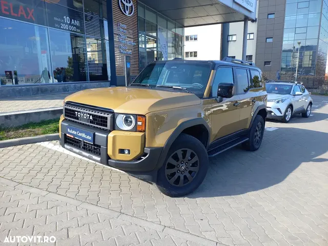 TOYOTA LAND CRUISER