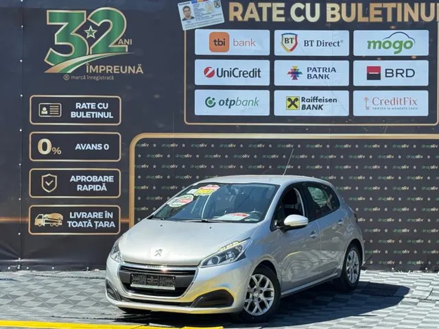 PEUGEOT 208