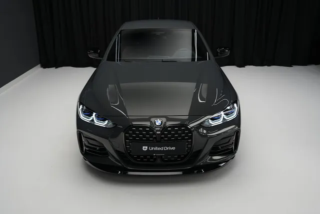 BMW M440I