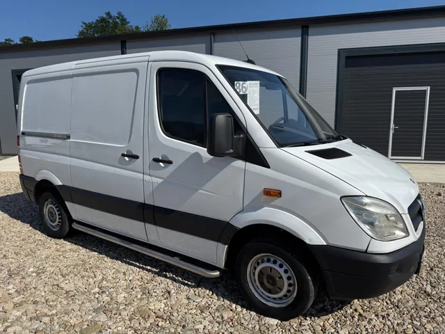 MERCEDES-BENZ SPRINTER
