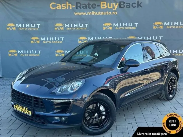 PORSCHE MACAN